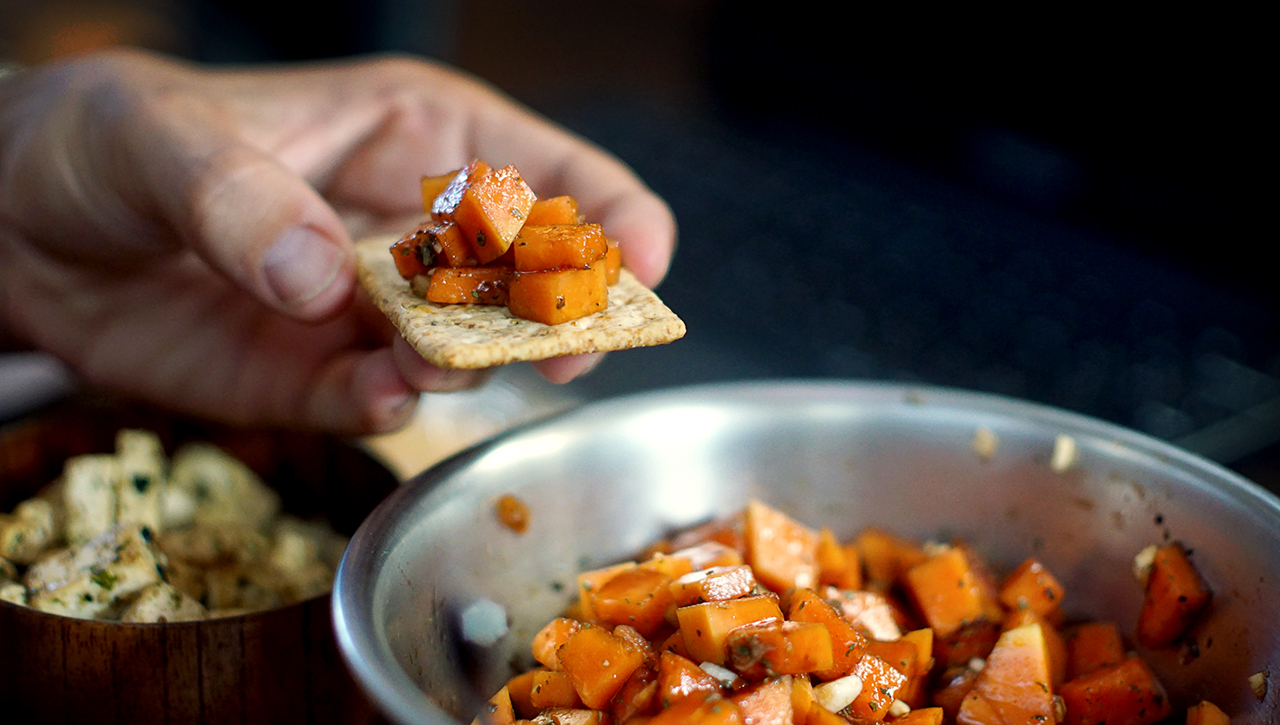 Papaya Bruschetta