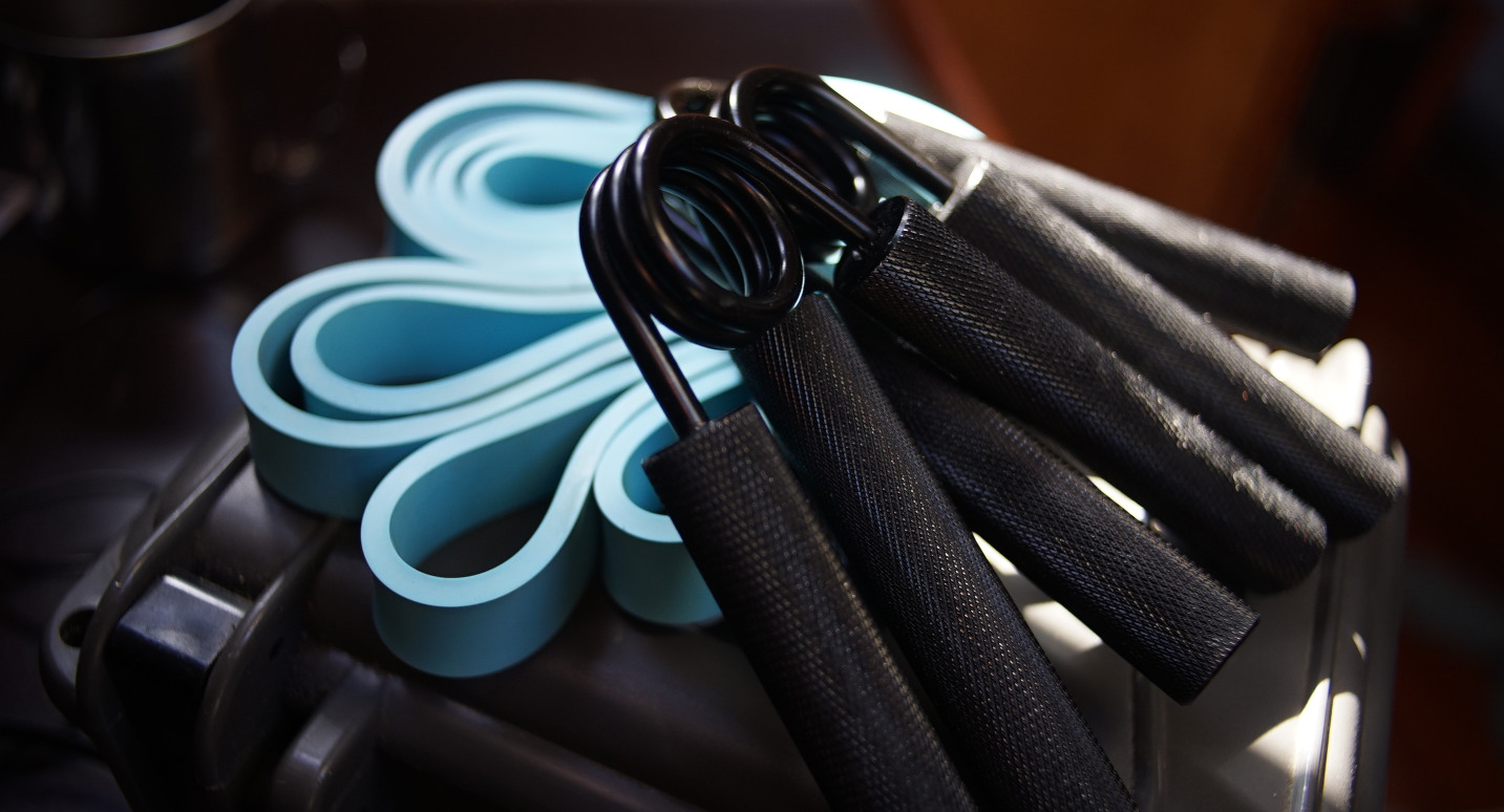 Band & Grippers.